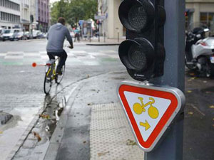 Panneaux cédez-le-passage cycliste